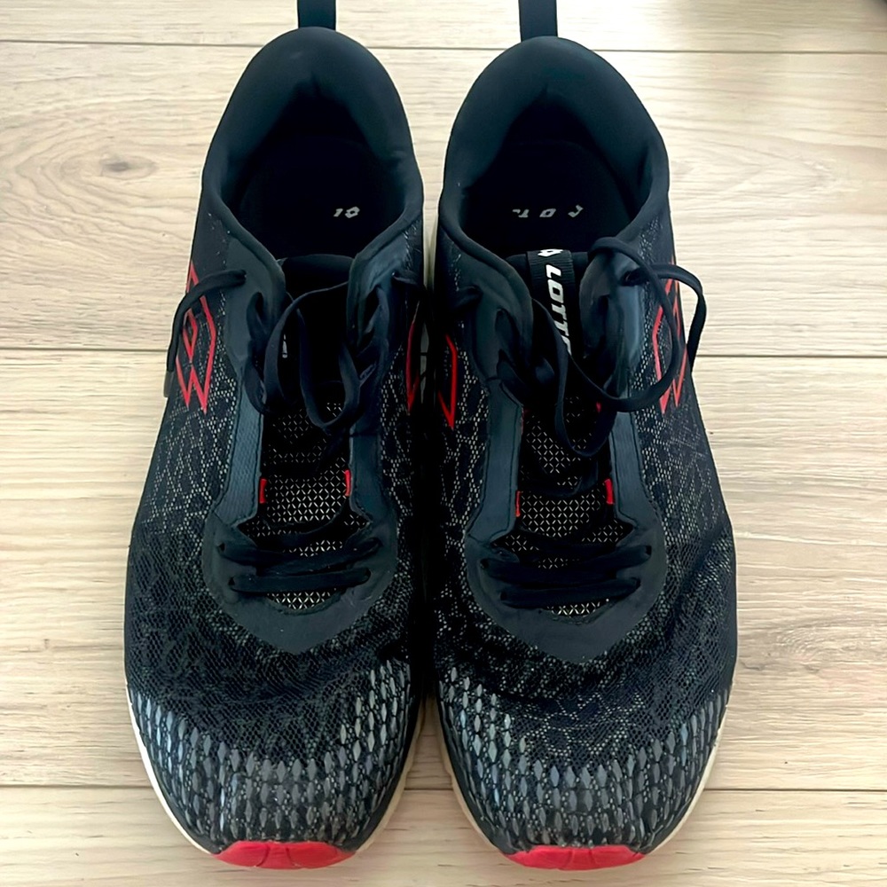 Lotto men’s running shoes